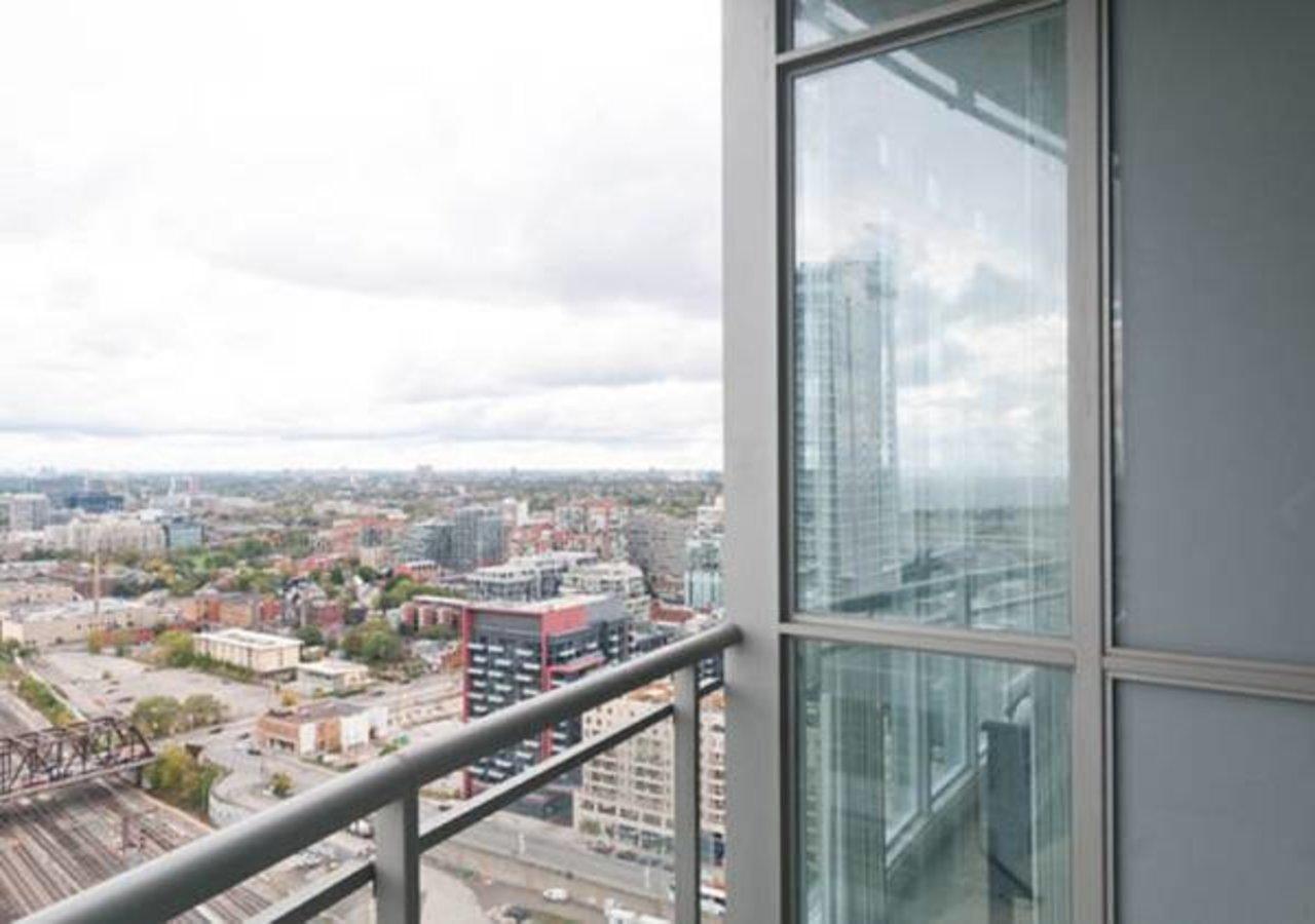 N2N Suites - Downtown Lake & City View Apartments Toronto Exterior foto